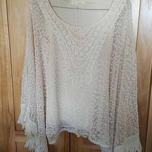 Flattering cream shawl shirt, S/M